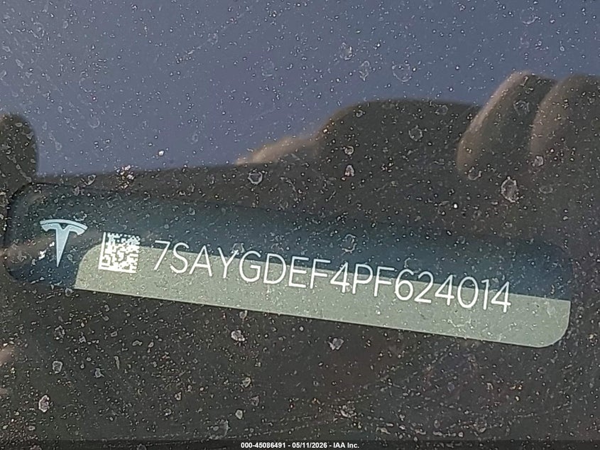 2023 Tesla Model y VIN 7SAYGDEF4PF624014 IAAI salvage auction — RIGHT SIDE, Salvage (California), sold $7,400 on 2026-07-06 (photo 9)