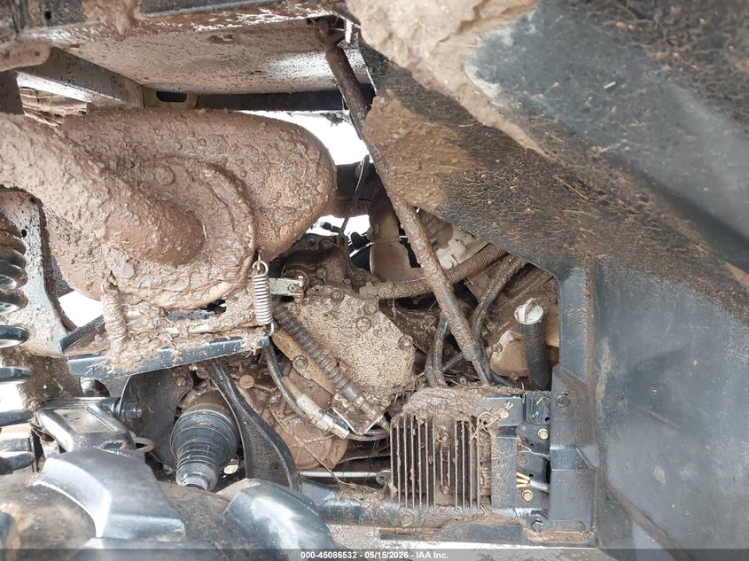 2025 Can-am/ brp Commander VIN 3JBAKAX45SE001090 IAAI salvage auction — EXTERIOR BURN, Salvage (Idaho), sold $6,050 on 2026-07-08 (photo 8)