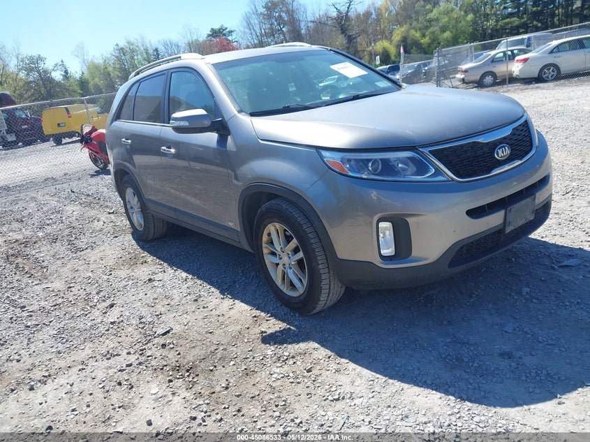 2014 Kia Sorento VIN 5XYKTDA66EG520361 IAAI salvage auction — REAR END, Mv-907A (New York), sold $200 on 2026-07-28 (photo 1)