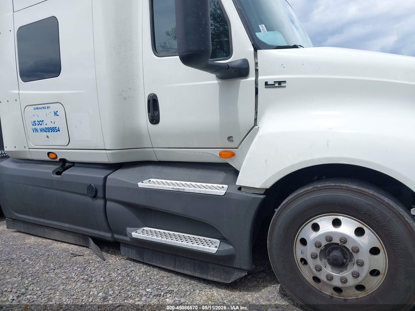 2021 International VIN 3HSDZAPR9MN289854 — IAAI salvage auction photo