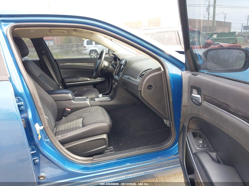 2022 Chrysler 300 VIN 2C3CCARG7NH159003 IAAI salvage auction — FRONT END, Salvage (Michigan), sold $3,800 on 2026-07-18 (photo 5)