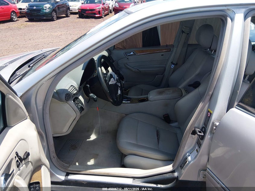 2007 Mercedes-benz C-klasse VIN WDBRF52H77F900003 IAAI salvage auction — RIGHT SIDE, Salvage (Hawaii), sold $25 on 2026-08-11 (photo 5)