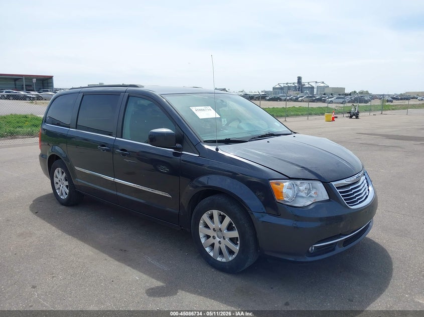 2014 Chrysler Town & country VIN 2C4RC1BG7ER280253 IAAI salvage auction — LEFT FRONT, Prior Salvage (Minnesota), sold $600 on 2026-07-31 (photo 1)