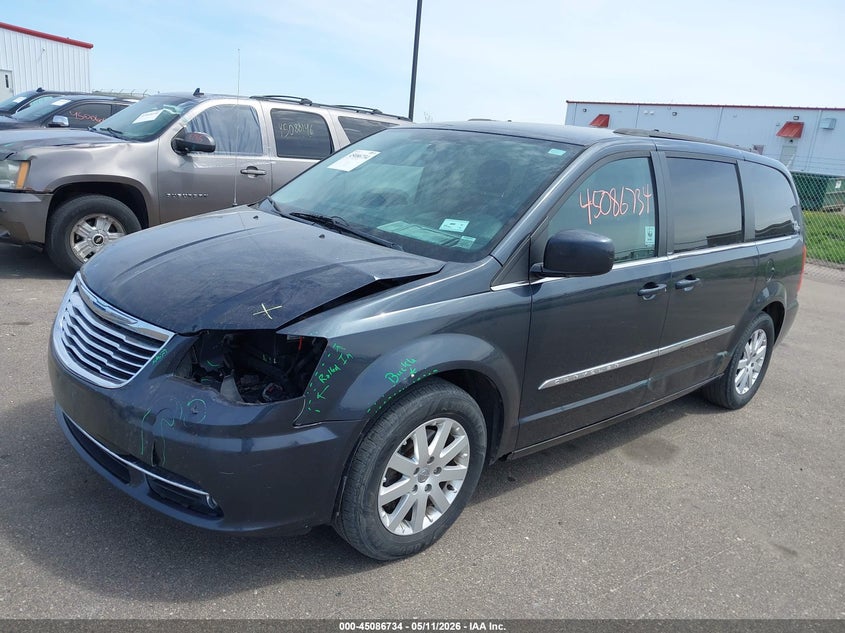 2014 Chrysler Town & country VIN 2C4RC1BG7ER280253 IAAI salvage auction — LEFT FRONT, Prior Salvage (Minnesota), sold $600 on 2026-07-31 (photo 2)