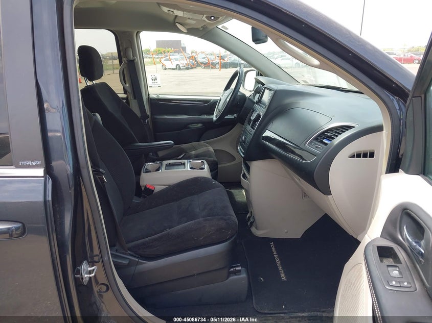 2014 Chrysler Town & country VIN 2C4RC1BG7ER280253 IAAI salvage auction — LEFT FRONT, Prior Salvage (Minnesota), sold $600 on 2026-07-31 (photo 5)