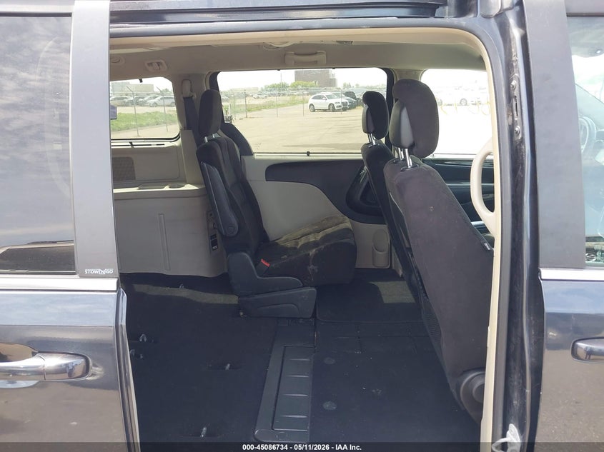 2014 Chrysler Town & country VIN 2C4RC1BG7ER280253 IAAI salvage auction — LEFT FRONT, Prior Salvage (Minnesota), sold $600 on 2026-07-31 (photo 8)