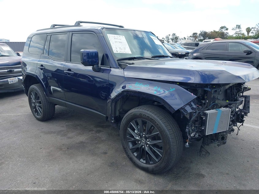 2024 Lexus Gx VIN JTJTBCDX9R5029705 — IAAI salvage auction photo