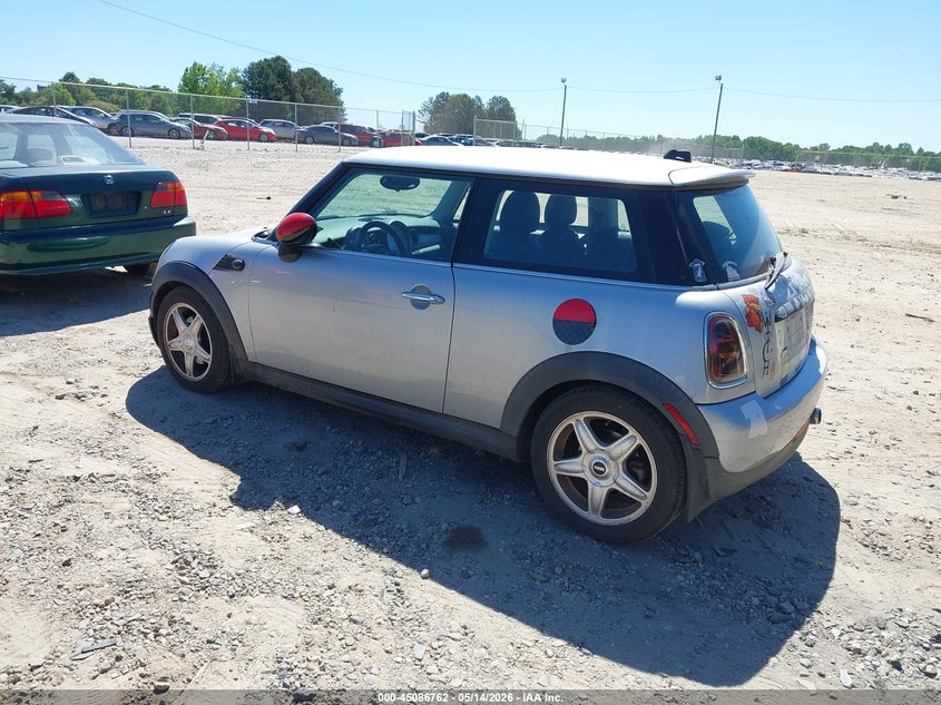 2007 Mini Cooper VIN WMWMF33597TT56316 IAAI salvage auction — RIGHT SIDE, Salvage (Georgia), sold $525 on 2026-07-09 (photo 3)