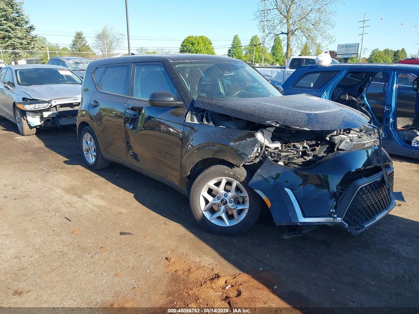 2025 Kia Soul VIN KNDJ23AUXS7922030 IAAI salvage auction — FRONT END, Salvage (Michigan), sold $2,550 on 2026-07-16 (photo 1)
