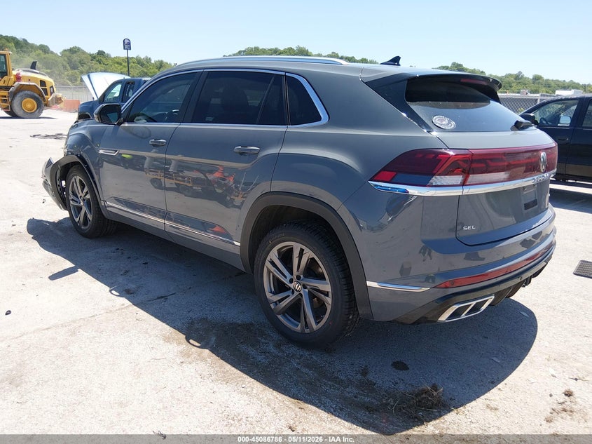 2024 Volkswagen Atlas cross sport VIN 1V2AE2CA9RC210211 IAAI salvage auction — LEFT FRONT, Salvage (Illinois), sold $13,500 on 2026-08-14 (photo 3)