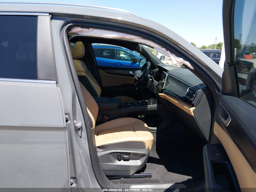 2024 Volkswagen Atlas cross sport VIN 1V2AE2CA9RC210211 IAAI salvage auction — LEFT FRONT, Salvage (Illinois), sold $13,500 on 2026-08-14 (photo 5)