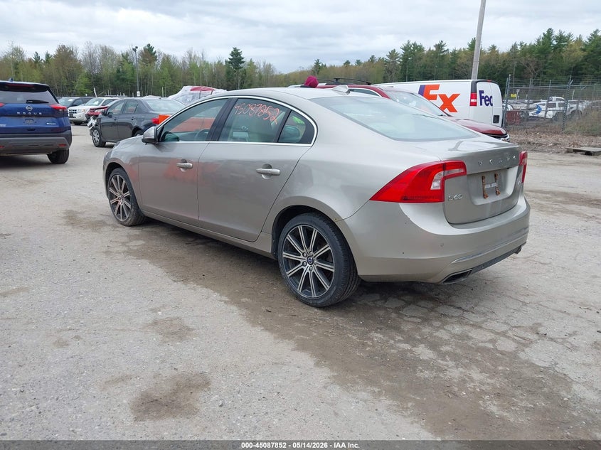 2016 Volvo VIN LYV612TK7GB099249 IAAI salvage auction — ENGINE DAMAGE, Original (Maine), sold $300 on 2026-07-20 (photo 3)