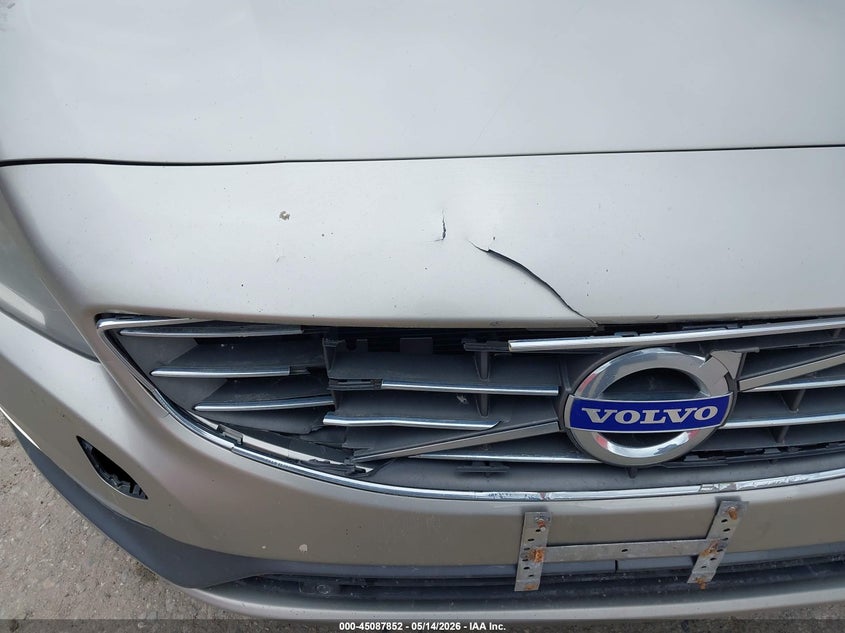 2016 Volvo VIN LYV612TK7GB099249 IAAI salvage auction — ENGINE DAMAGE, Original (Maine), sold $300 on 2026-07-20 (photo 6)
