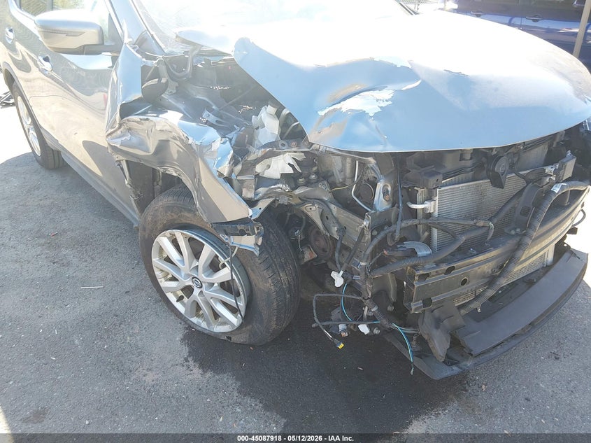 2017 Nissan Rogue VIN KNMAT2MV2HP597927 IAAI salvage auction — RIGHT FRONT, Salvage (Connecticut), sold $350 on 2026-07-30 (photo 6)