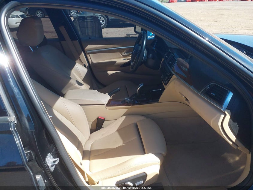 2016 BMW 3er VIN WBA8E3G52GNU03527 IAAI salvage auction — FRONT END, Salvage (Idaho), sold $1,725 on 2026-08-01 (photo 5)