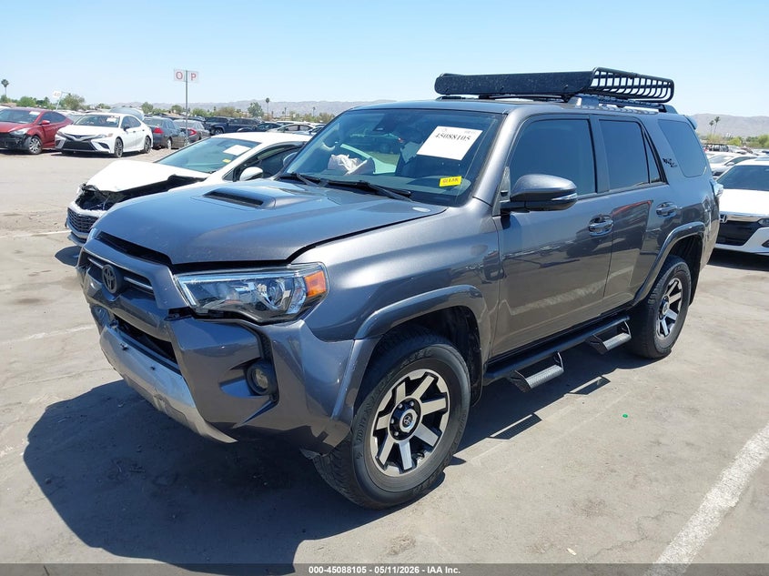 2022 Toyota 4runner VIN JTERU5JR5N5980031 IAAI salvage auction — RIGHT FRONT, Salvage (Texas), sold $10,000 on 2026-07-28 (photo 2)