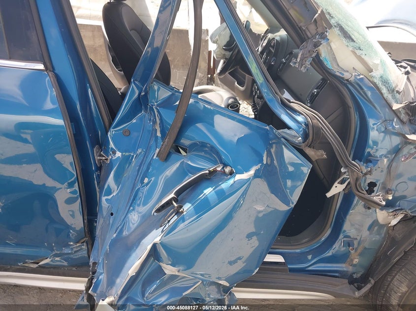 2018 Mini Countryman VIN WMZYS7C39J3E07460 IAAI salvage auction — ALL OVER, Salvage (Georgia), sold $800 on 2026-08-11 (photo 6)