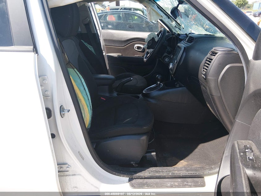 2019 Kia Soul VIN KNDJP3A5XK7016079 IAAI salvage auction — LEFT FRONT, Salvage (Illinois), sold $1,200 on 2026-07-14 (photo 5)