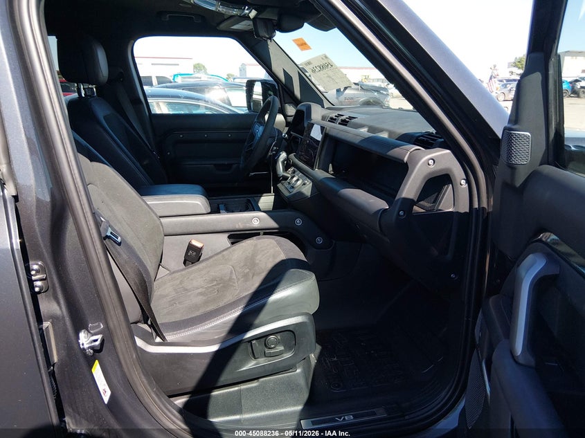 2023 Land rover Defender VIN SALEWEEEXP2164241 IAAI salvage auction — HAIL, Salvage Title, sold $45,200 on 2026-09-01 (photo 5)