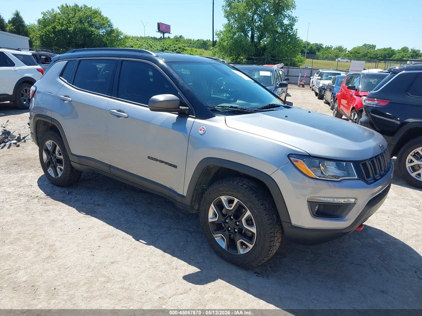 2018 Jeep Compass VIN 3C4NJDDB5JT348273 — IAAI salvage auction photo
