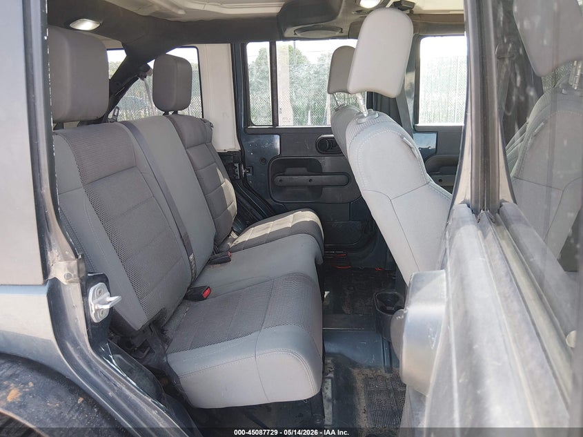 2007 Jeep Wrangler unlimited VIN 1J8GA69127L144287 IAAI salvage auction — HAIL, Salvage (Kansas), sold $3,950 on 2026-07-09 (photo 8)