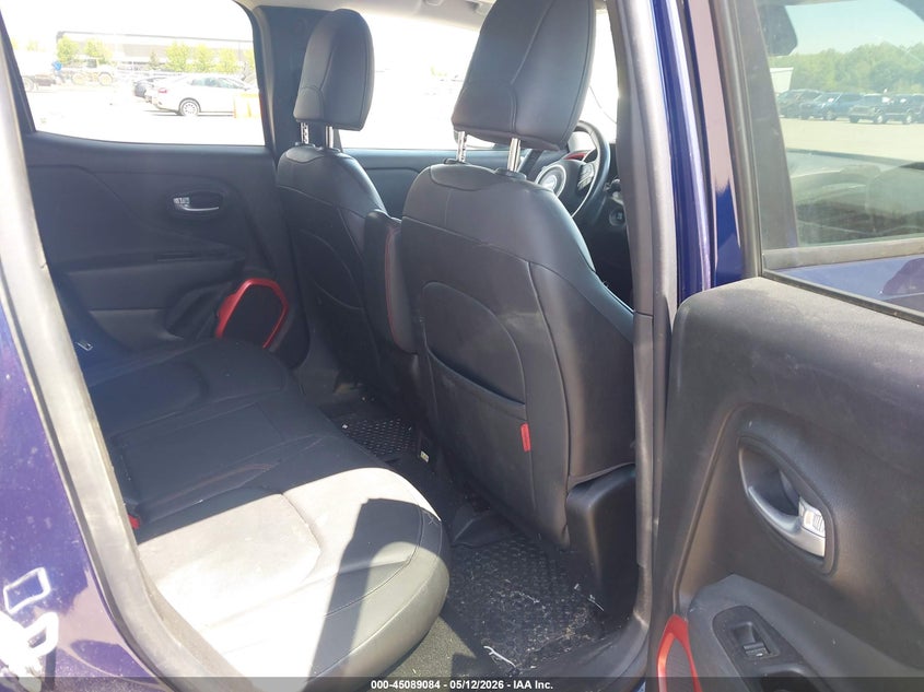 2017 Jeep Renegade VIN ZACCJBCB8HPE68552 IAAI salvage auction — HAIL, Salvage (Ohio), sold $3,300 on 2026-07-14 (photo 8)