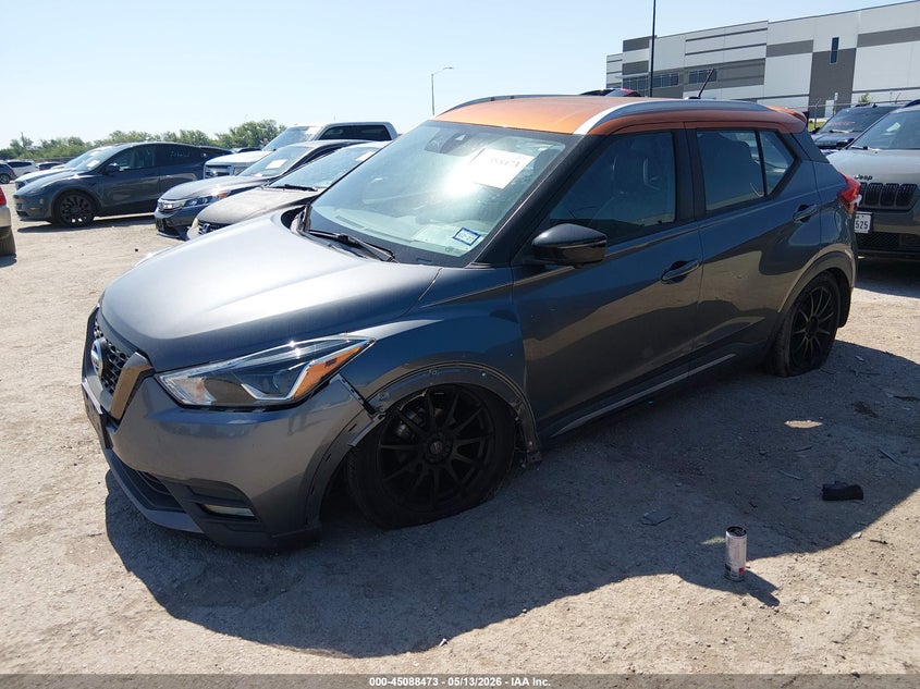 2020 Nissan Kicks VIN 3N1CP5DV5LL495401 IAAI salvage auction — SIDE, Original (Texas), sold $2,350 on 2026-07-09 (photo 2)