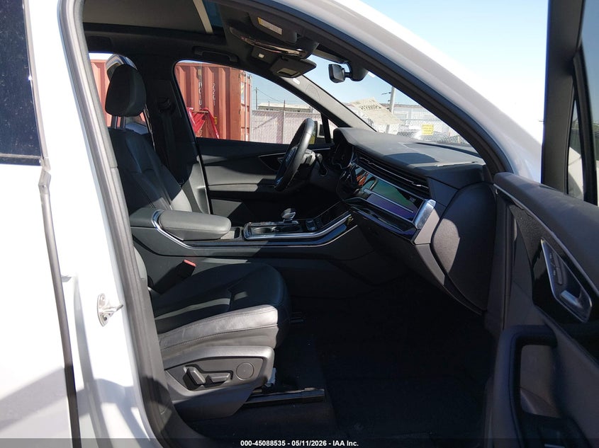 2022 Audi Q7 VIN WA1LXBF76ND006324 IAAI salvage auction — UNKNOWN, Salvage (Illinois), sold $16,100 on 2026-07-08 (photo 5)