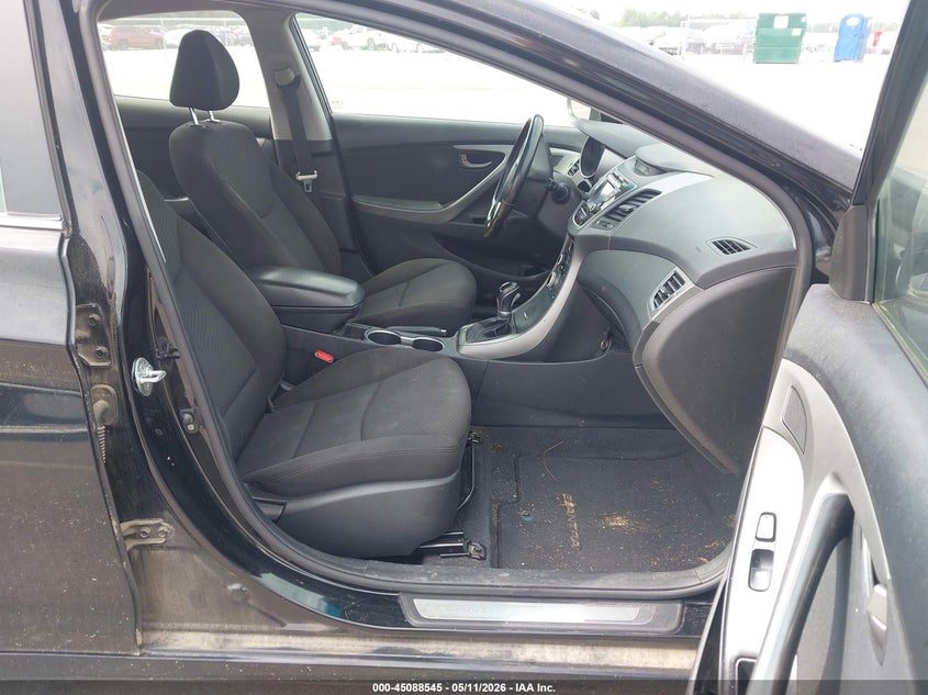 2016 Hyundai Elantra VIN KMHDH4AH5GU552064 IAAI salvage auction — NORMAL WEAR, Salvage (Texas), sold $1,300 on 2026-07-15 (photo 5)