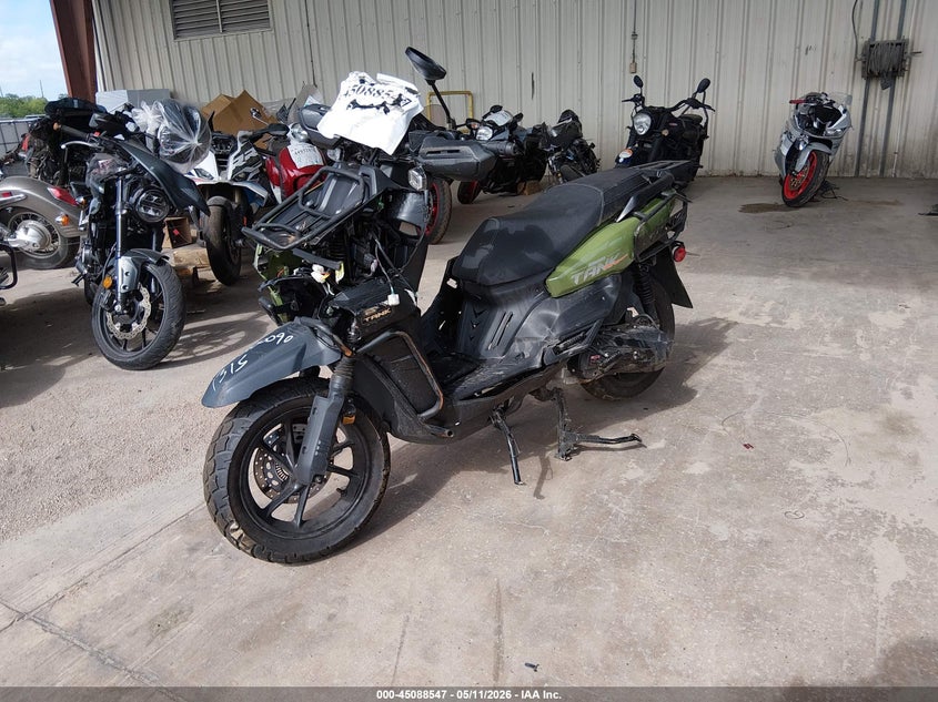 2025 Tank VIN H0DTAEG17SX116245 IAAI salvage auction — FRONT END, Salvage (Texas), sold $200 on 2026-07-09 (photo 2)
