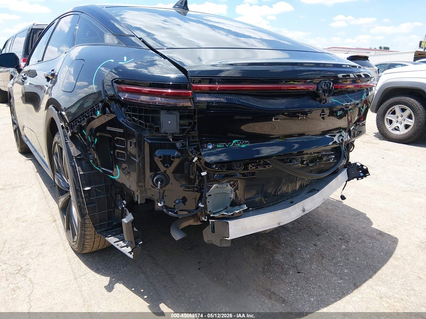 2026 Toyota Crown VIN JTDAAAAF4T3039994 IAAI salvage auction — REAR END, Salvage Title, sold $22,850 on 2026-07-22 (photo 6)