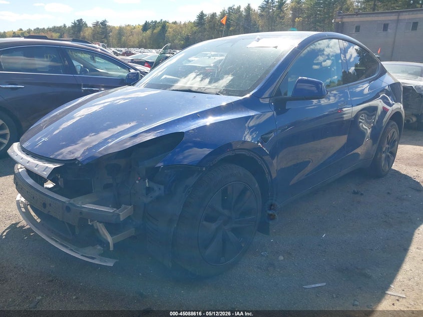2025 Tesla Model y VIN 7SAYGDEE0SF293545 IAAI salvage auction — FRONT END, Salvage Title, sold $16,500 on 2026-07-23 (photo 2)