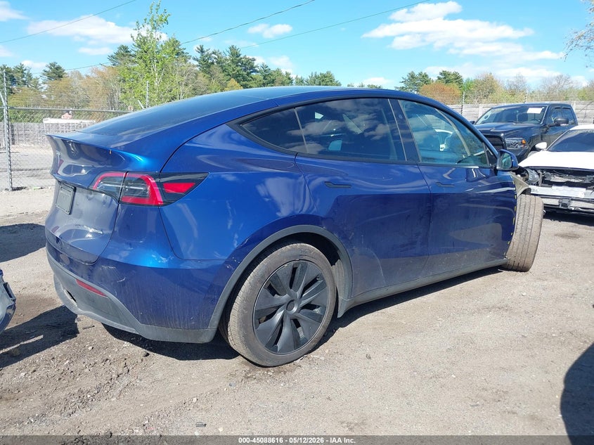 2025 Tesla Model y VIN 7SAYGDEE0SF293545 IAAI salvage auction — FRONT END, Salvage Title, sold $16,500 on 2026-07-23 (photo 4)