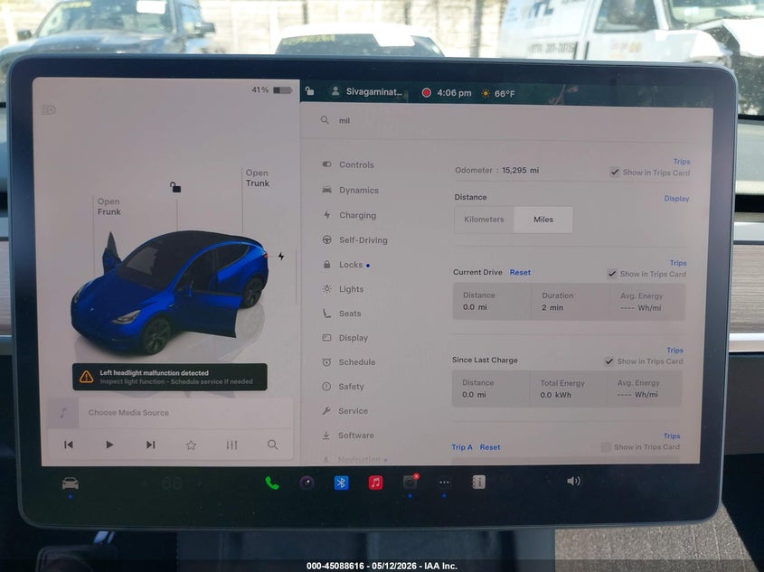 2025 Tesla Model y VIN 7SAYGDEE0SF293545 IAAI salvage auction — FRONT END, Salvage Title, sold $16,500 on 2026-07-23 (photo 7)