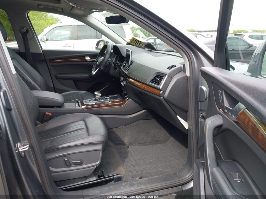 2019 Audi Q5 VIN WA1BNAFY9K2081000 IAAI salvage auction — FRONT END, Salvage (New Jersey), sold $10,700 on 2026-07-06 (photo 5)