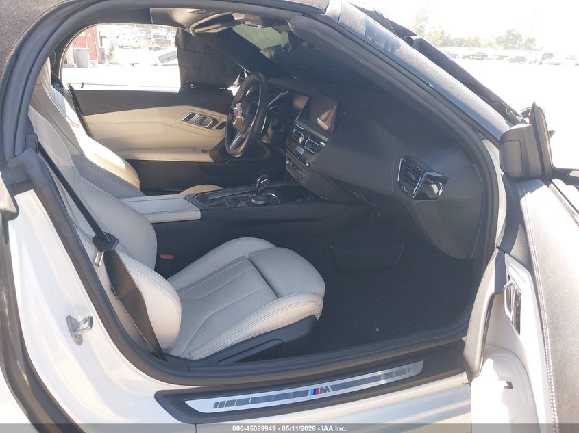 2024 BMW Z4 VIN WBAHF3C03RWY33832 IAAI salvage auction — FRONT END, Salvage (California), sold $19,100 on 2026-07-15 (photo 5)
