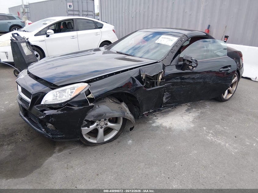 2012 Mercedes-benz Slk-klasse VIN WDDPK5HA8CF014318 IAAI salvage auction — FRONT END, Salvage (California), sold $2,650 on 2026-07-09 (photo 2)