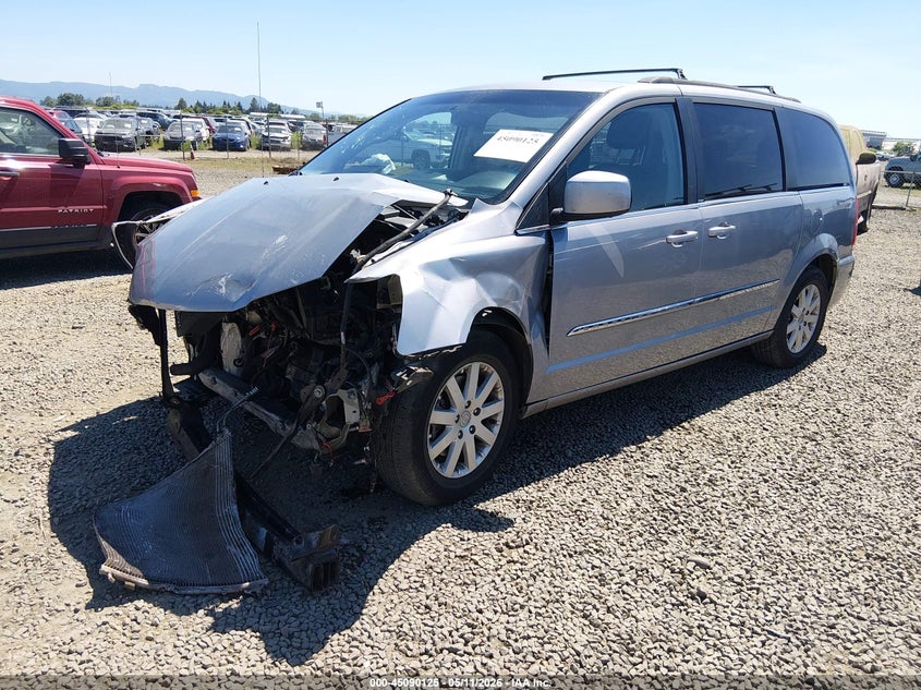 2014 Chrysler Town & country VIN 2C4RC1BG8ER243020 IAAI salvage auction — FRONT END, Salvage (Oregon), sold $125 on 2026-07-15 (photo 2)