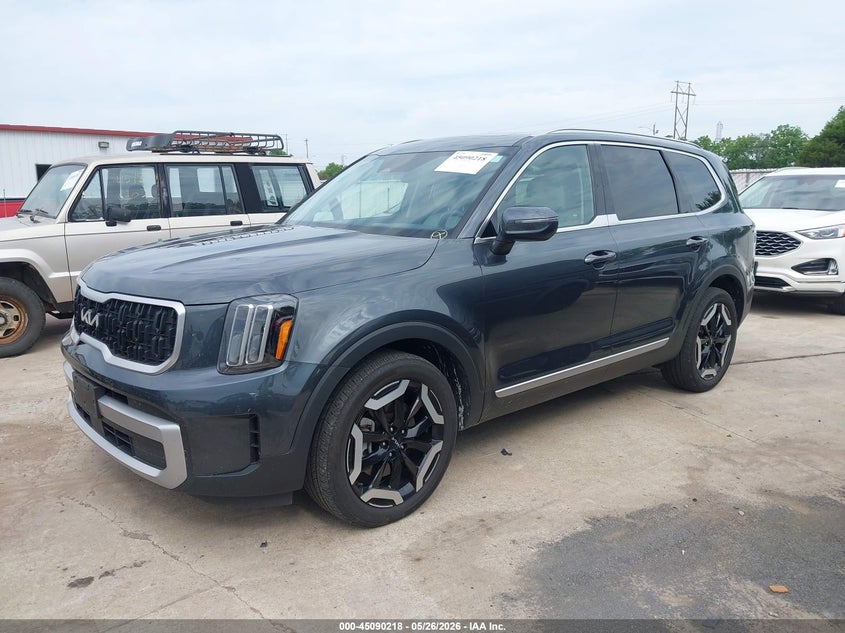 2023 Kia Telluride VIN 5XYP3DGC1PG332885 IAAI salvage auction — HAIL, Salvage (Illinois), sold $12,575 on 2026-07-14 (photo 2)