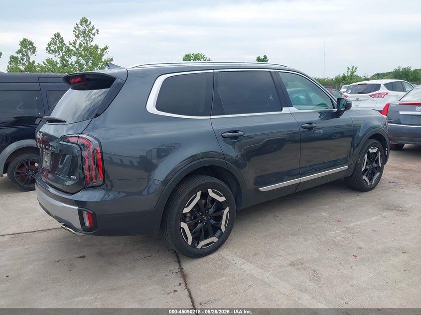 2023 Kia Telluride VIN 5XYP3DGC1PG332885 IAAI salvage auction — HAIL, Salvage (Illinois), sold $12,575 on 2026-07-14 (photo 4)