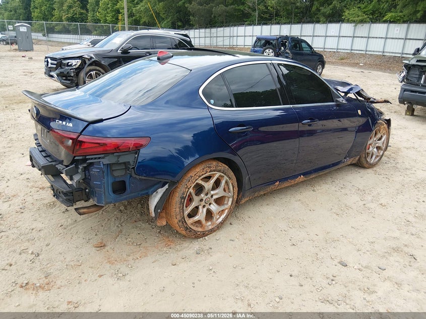 2021 Alfa romeo Giulia VIN ZARFANBN8M7649738 IAAI salvage auction — ALL OVER, Salvage Title, sold $600 on 2026-08-06 (photo 4)