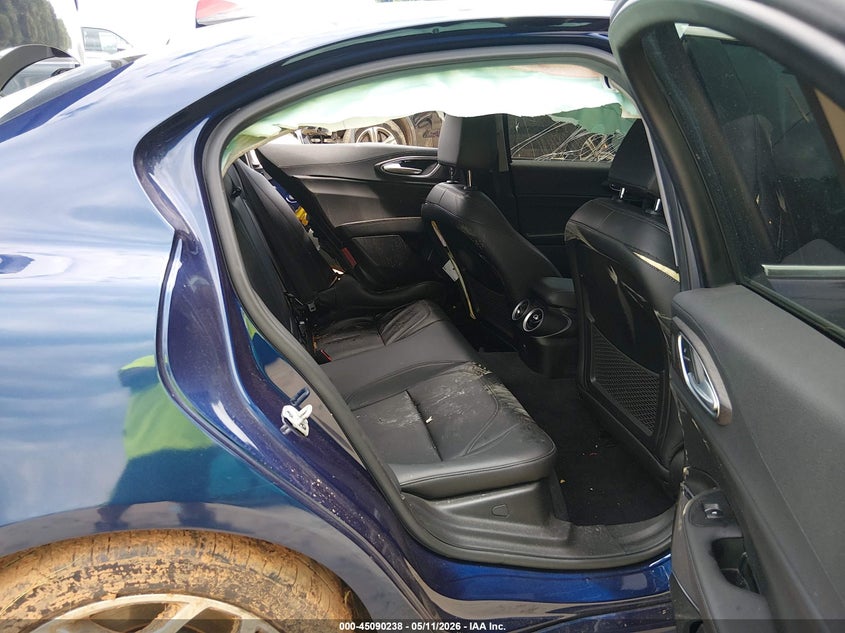 2021 Alfa romeo Giulia VIN ZARFANBN8M7649738 IAAI salvage auction — ALL OVER, Salvage Title, sold $600 on 2026-08-06 (photo 8)