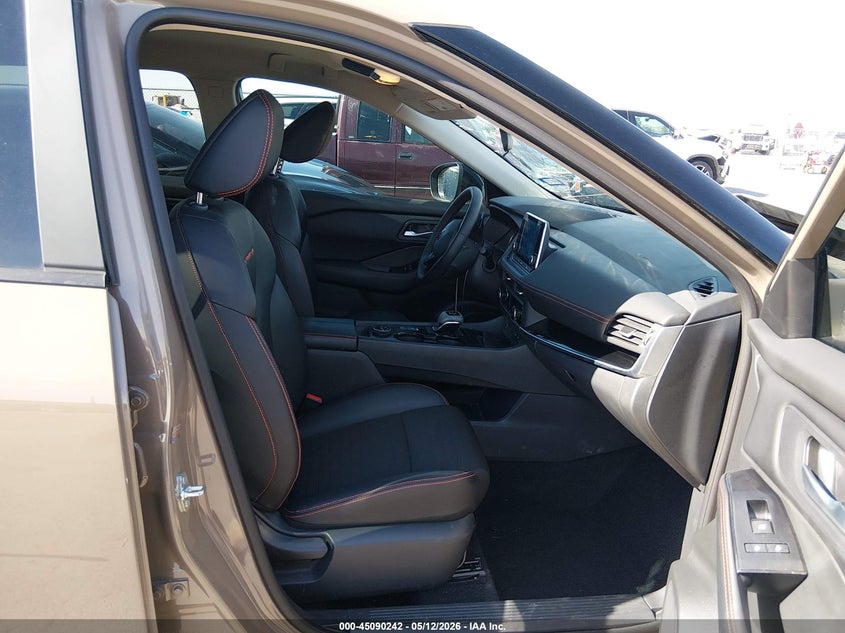 2025 Nissan Rogue VIN 5N1BT3BB5SC834455 IAAI salvage auction — FRONT END, Salvage (Texas), sold $8,500 on 2026-07-29 (photo 5)