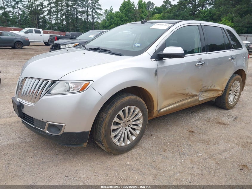 2014 Lincoln Mkx VIN 2LMDJ6JK4EBL13737 IAAI salvage auction — SIDE, Original (Texas), sold $775 on 2026-07-17 (photo 2)