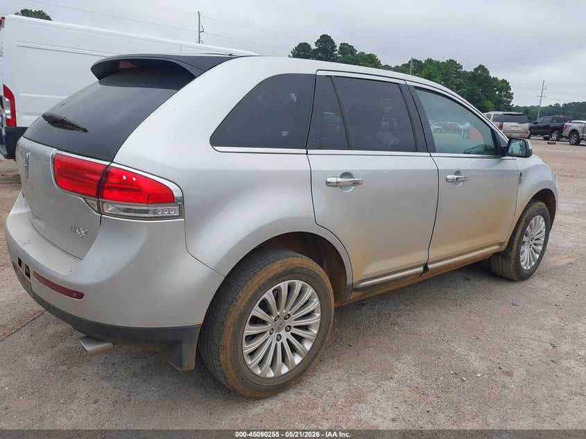 2014 Lincoln Mkx VIN 2LMDJ6JK4EBL13737 IAAI salvage auction — SIDE, Original (Texas), sold $775 on 2026-07-17 (photo 4)