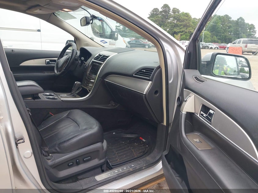 2014 Lincoln Mkx VIN 2LMDJ6JK4EBL13737 IAAI salvage auction — SIDE, Original (Texas), sold $775 on 2026-07-17 (photo 5)