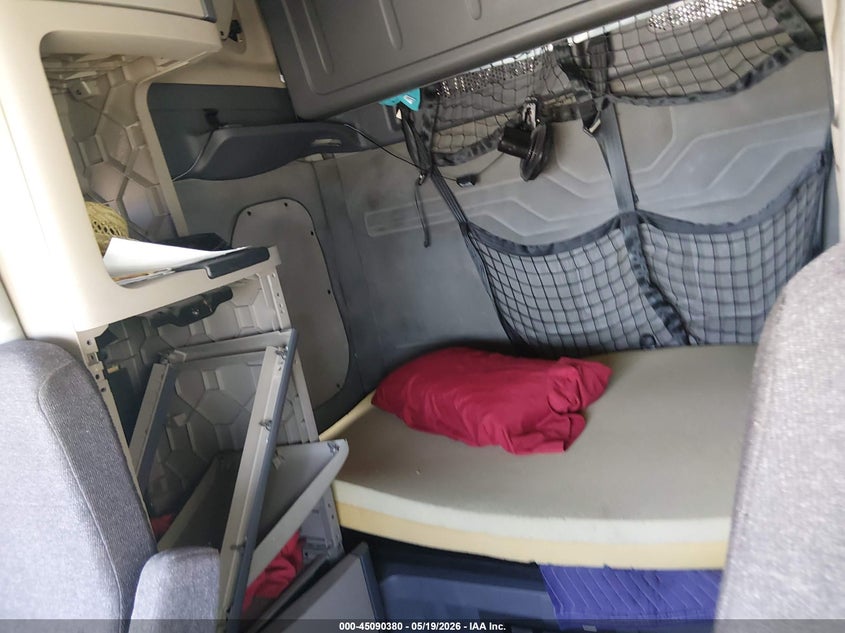 2018 Freightliner Cascadia 125 VIN 3AKJGLDR6JSJK2062 IAAI salvage auction — SIDE, Salvage (Arizona), sold $8,800 on 2026-07-08 (photo 6)