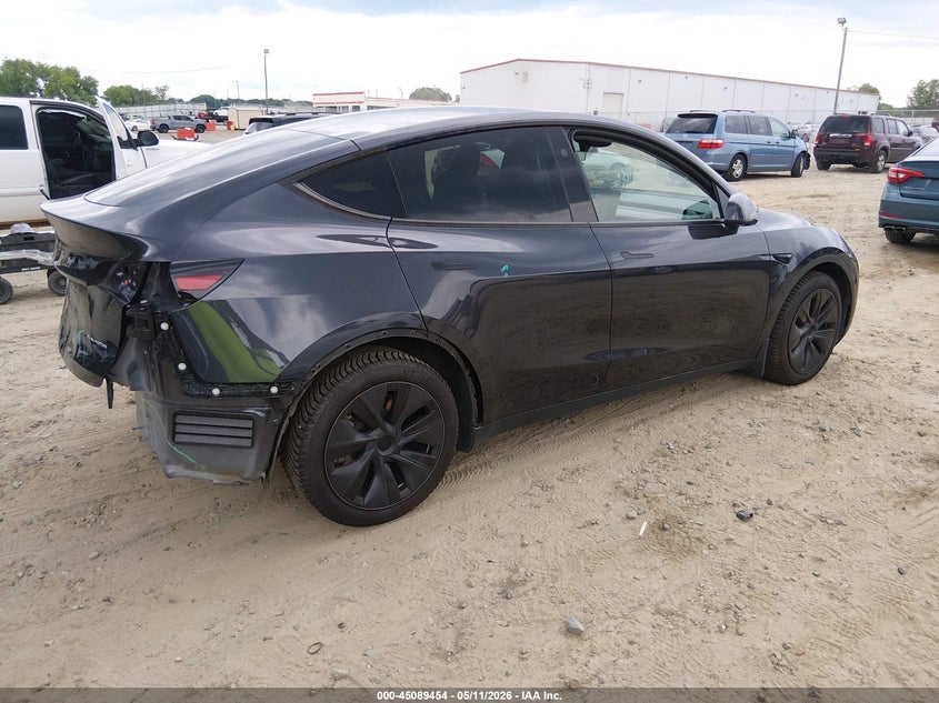 2024 Tesla Model y VIN 7SAYGAEE3RF163784 IAAI salvage auction — REAR END, Salvage (Georgia), sold $14,750 on 2026-07-23 (photo 4)