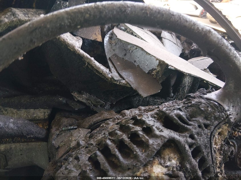 2011 Hyundai Santa fe VIN 5XYZG3AB6BG085105 IAAI salvage auction — Burn Engine, Non-Repairable (Arizona), sold $225 on 2026-07-14 (photo 7)