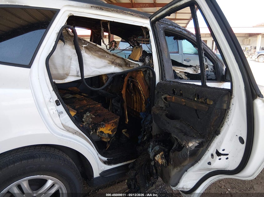 2011 Hyundai Santa fe VIN 5XYZG3AB6BG085105 IAAI salvage auction — Burn Engine, Non-Repairable (Arizona), sold $225 on 2026-07-14 (photo 8)